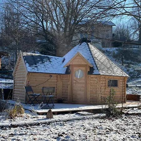 Cabane, Kota Desire Chalet