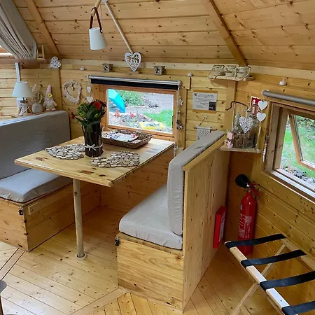 Cabane, Kota Desire