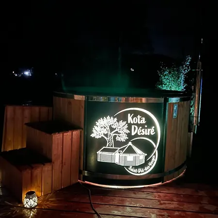 Cabane, Kota Desire Chalet *