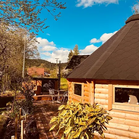 Chalet Cabane, Kota Desire