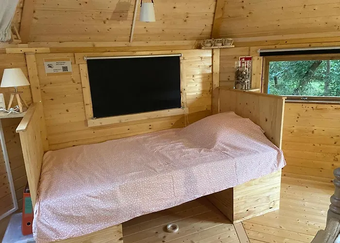 Chalet Cabane, Kota Desire