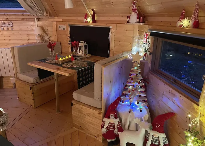 Cabane, Kota Desire *