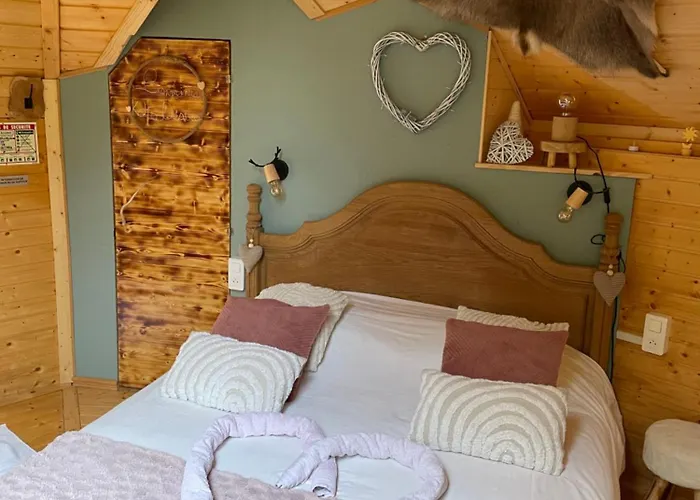 Cabane, Kota Desire *