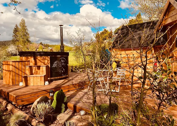 Chalet Cabane, Kota Desire